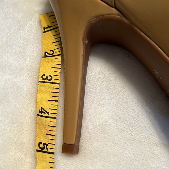 Madeline t strap platform Mary Jane’s - Picture 5 of 5